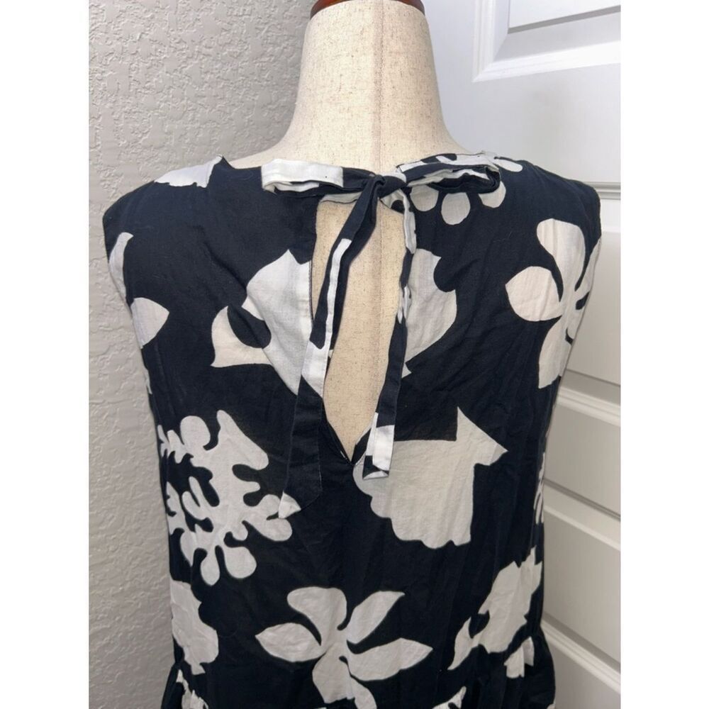 Tuckernuck Floral Print Sleeveless
Lightweight A-Line Knee Length Dress - Picture 4 of 8